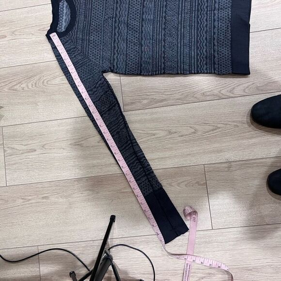 Lululemon Rest Less Pullover - Picture 5 of 7